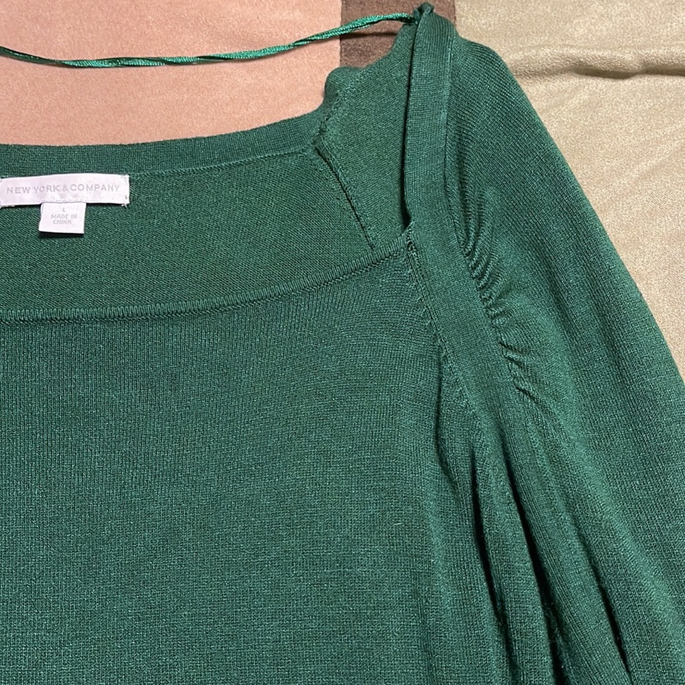 Sweater - Picture 3 of 6